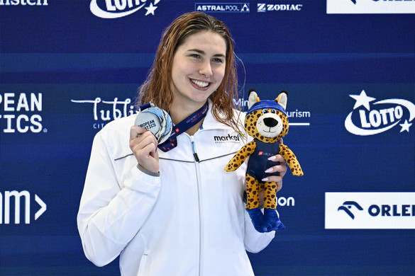 Ábrahám ezüstérmes 200 méter gyorson