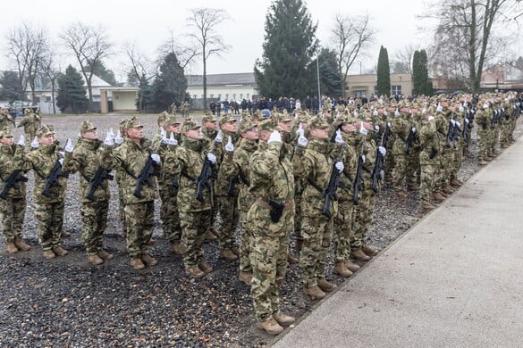 A katonai eskü egy hosszútávú elköteleződés kezdete