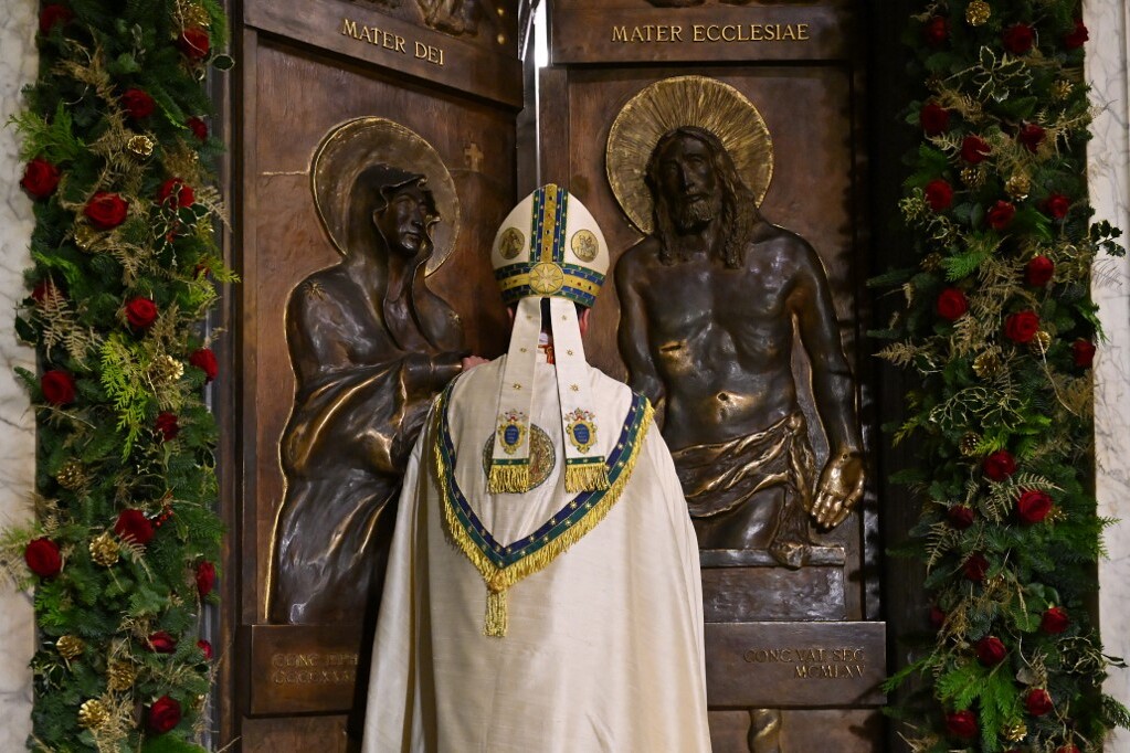 Befalazták a római pápai bazilikák szent kapuit