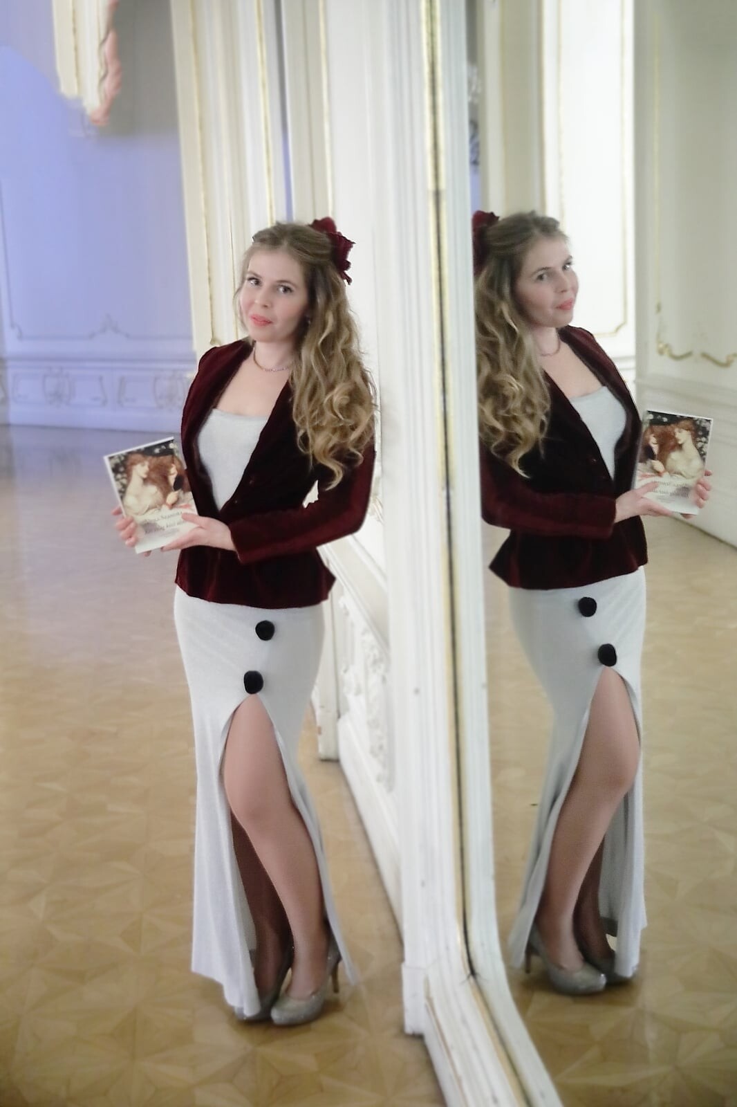 Viola Szandra költő, író,műsorvezető