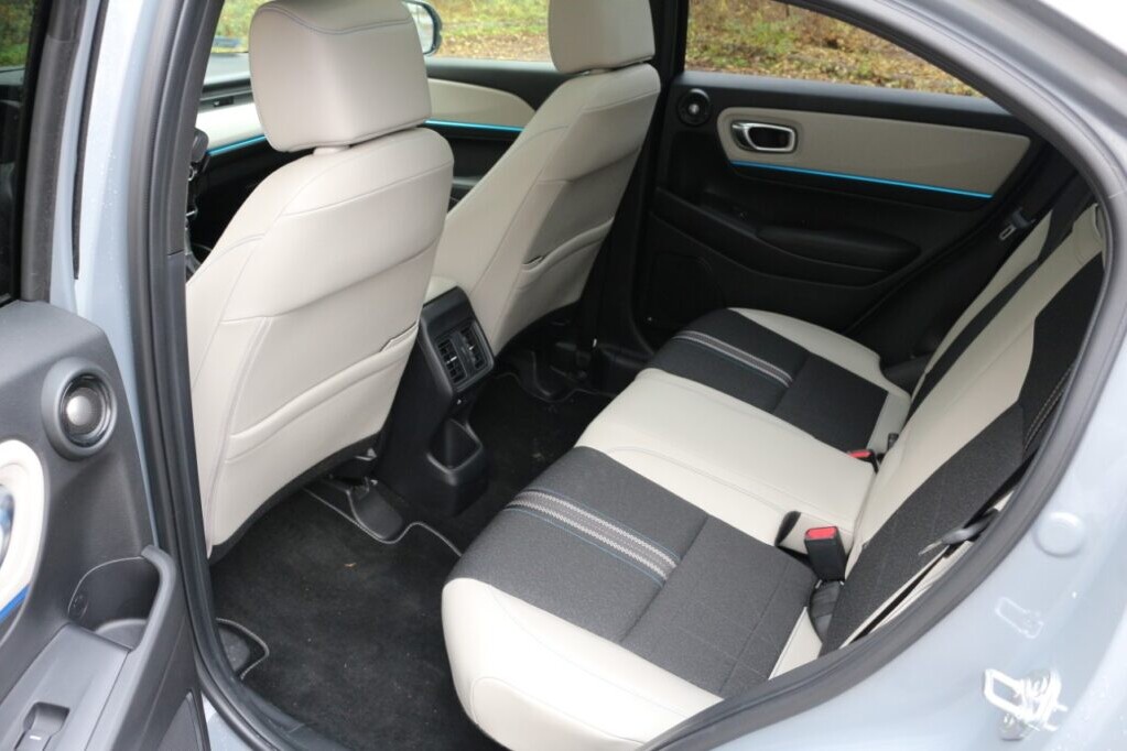 Honda HR-V eHEV hátsó ülések