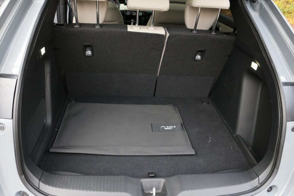 Honda HR-V eHEV csomagtartó