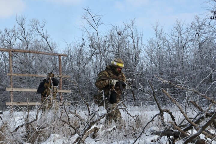 Ukrajna feloszlatja az összes nemzetközi légiót