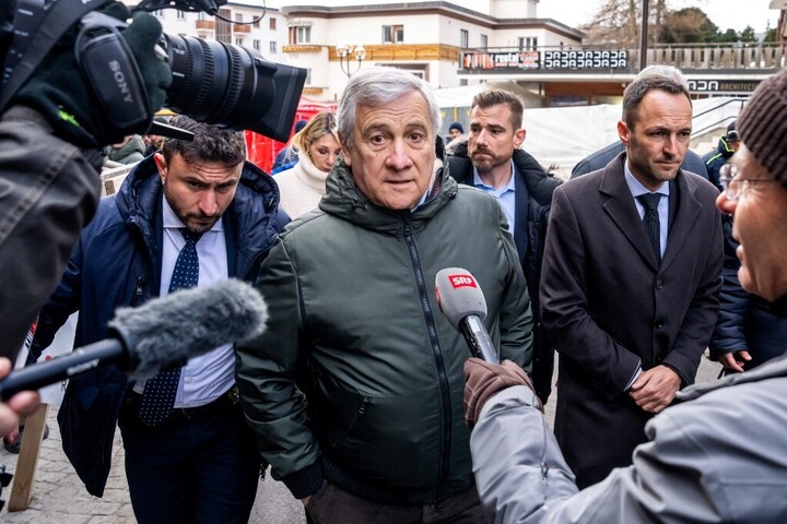 Olaszország válaszokat akar