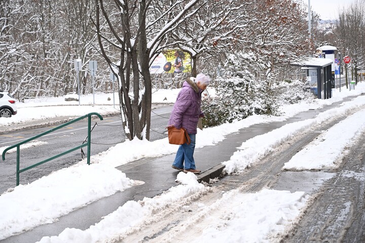 Pénteken csúszós utakra kell számítani