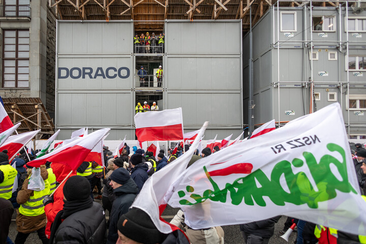 Több ezer gazda tüntetett Varsóban a Mercosur-megállapodás ellen