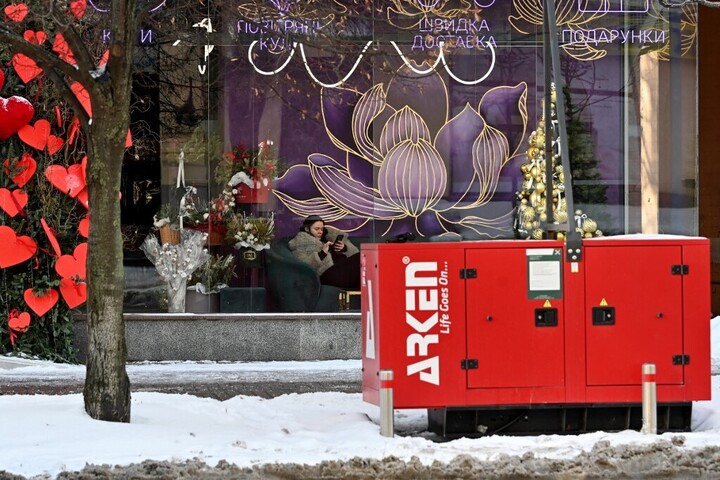 Lengyelország áramfejlesztőket és fűtőberendezéseket küld Ukrajnába
