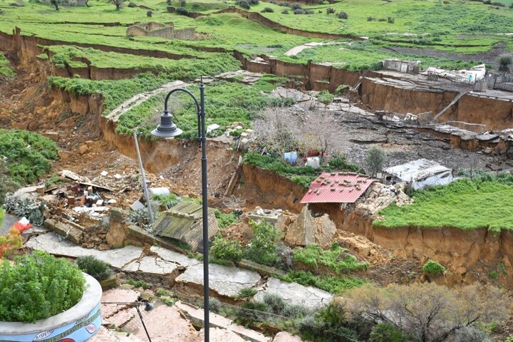 Giorgia Meloni a földcsuszamlás helyszínén