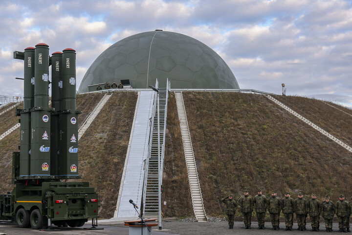 A németek csodafegyveren ülnek
