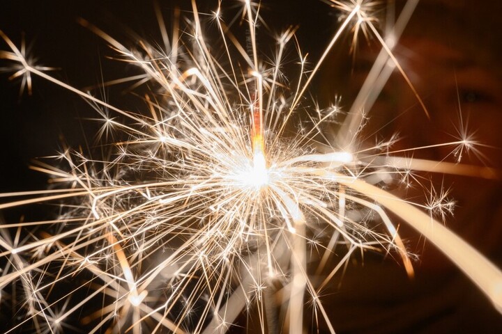 Egy olaszországi síparadicsomban betiltják a csillagszórók beltéri használatát