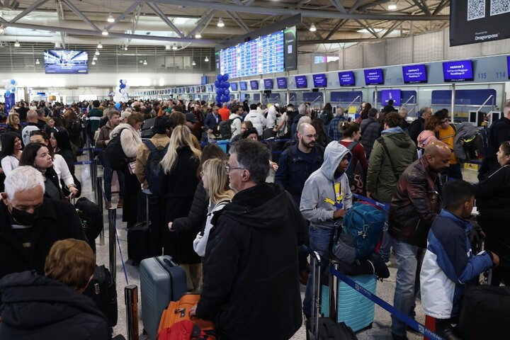 Több órára leállt a légi közlekedés Görögországban
