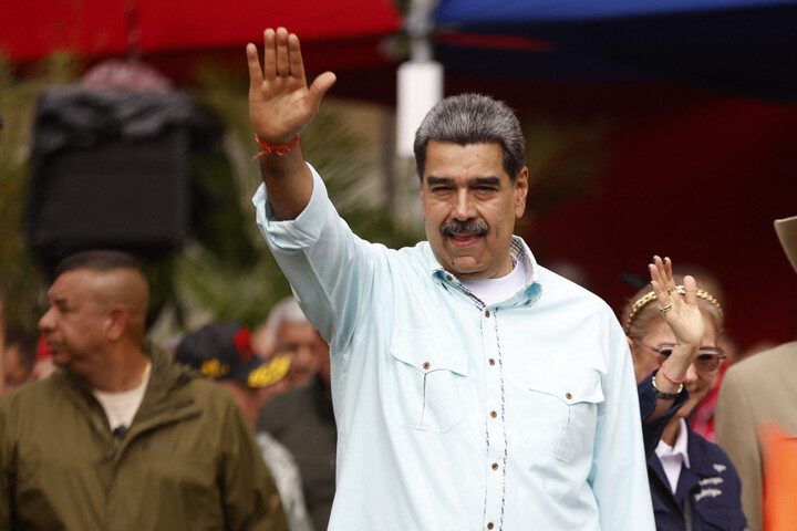 Kamerák előtt alázták meg Madurót