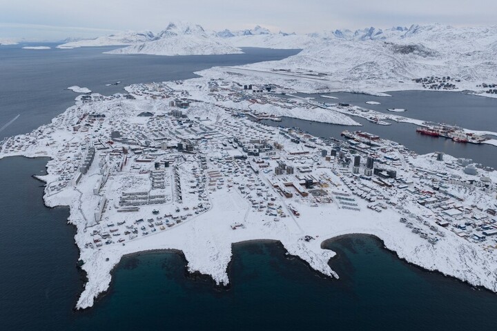 Hat ország küldött csapatokat Grönlandra