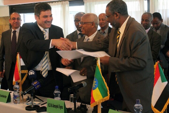 Az USA beszáll a vitába