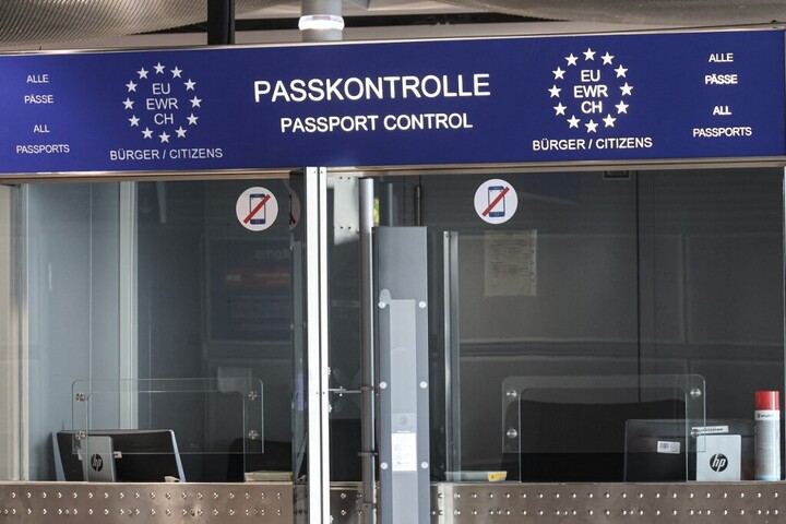 A migrációs paktum végrehajtása felülírná a nemzeti érdeket