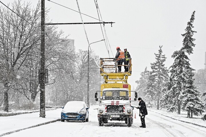 Zelenszkij teljes mentességet ígér az energiaipari dolgozóknak