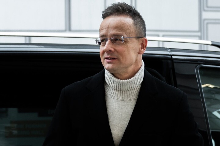 Újabb háborús döntés született Brüsszelben