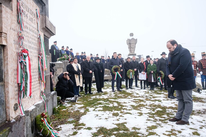 Nemzeti összetartozásunk a remény záloga