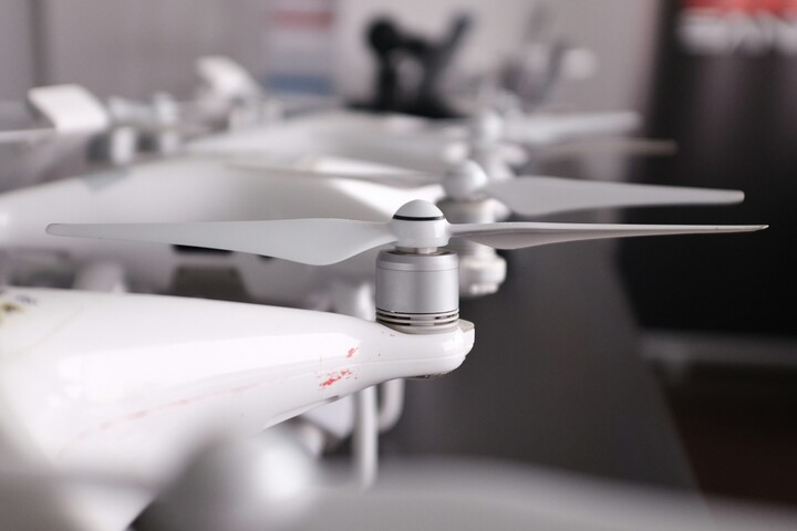 Fotó: Photo by Joy Caasi via Unsplash Tízezer drón Németországból Ukrajnába, ez a nagy terv 2026-ra