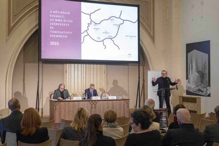 Sajtótájékoztatót tartott a Magyar Művészeti Akadémia