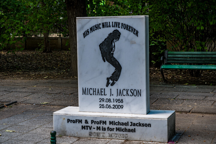 Hírességek eltűnése és megrendezett halálok