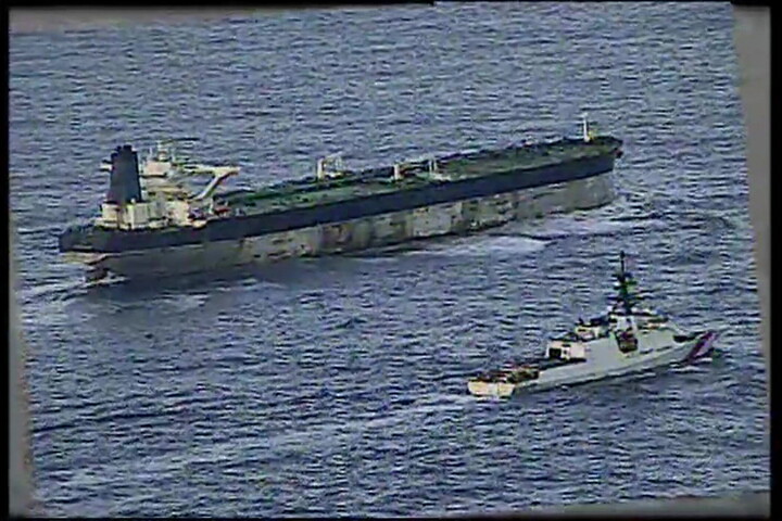 Az orosz olajszállító hajók továbbra is áthaladnak Nagy-Britannia partjainál