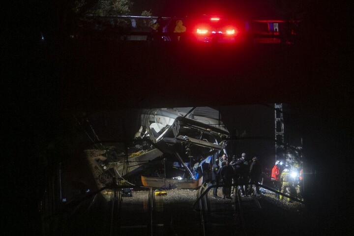 Többen megsérültek egy újabb spanyolországi vonatbalesetben
