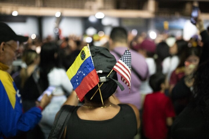 Egy orosz szenátor szerint az USA valódi célja a venezuelai olajkészlet megszerzése