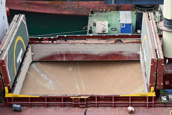 Oroszország több mint 2 millió tonna gabonát vitt el a megszállt területekről