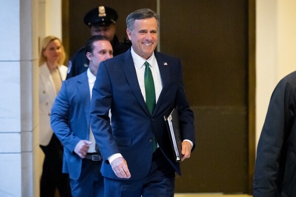 Venezuelába utazott a CIA igazgatója