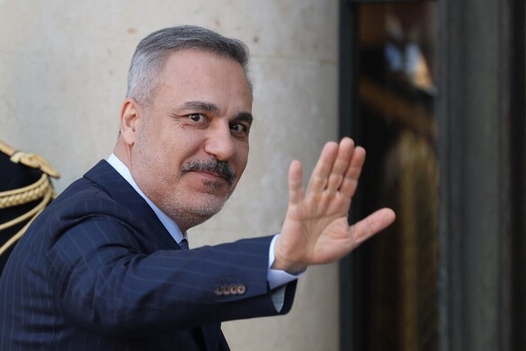 Török külügyminiszter vesz részt a Béketanács washingtoni alakuló ülésén