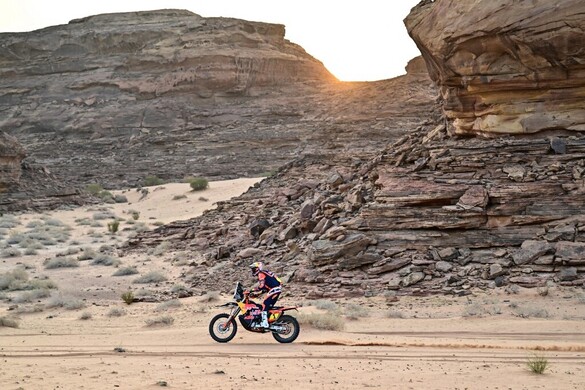Dakar-rali: Lateganék maradtak az élen