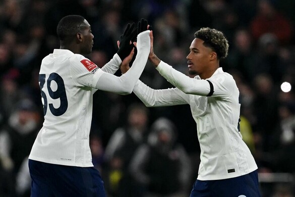 Autóbalesetet szenvedett a Tottenham két játékosa