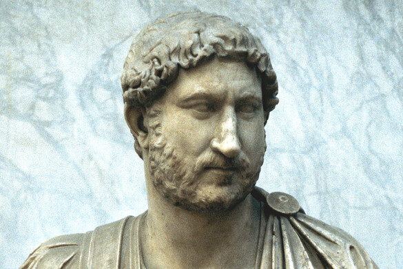 Halála után lett népszerű császár