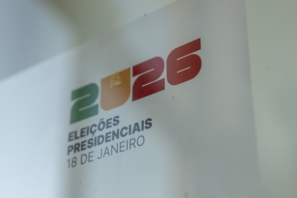 Egyik jelölt sem szerezte meg a többséget a  első fordulóban