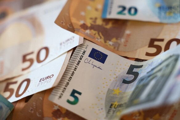 Európa 2026: a minimálbérben is megmaradt a vasfüggöny