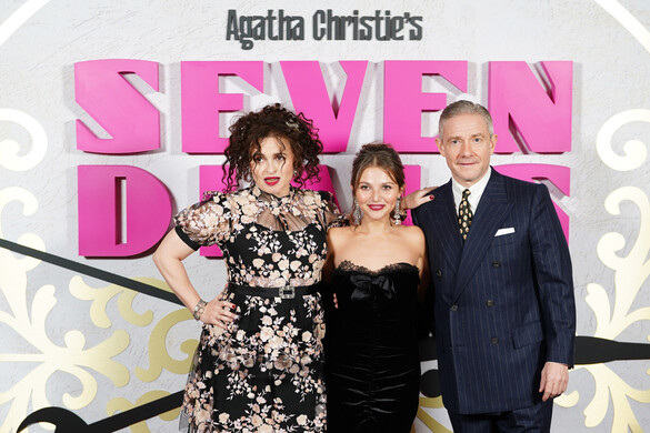 Agatha Christie vekkereivel ébresztenek minket