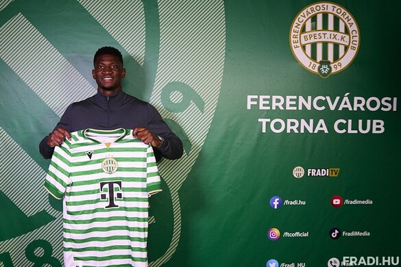 Elton Acolatse átöltözik Fradi-mezbe + Videó