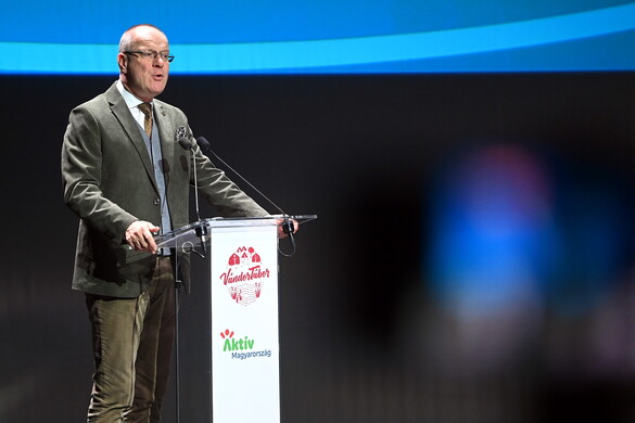 A vándortáborok a jövő közösségeit építik