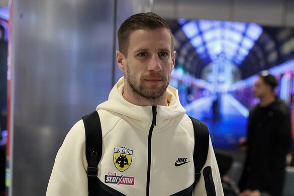 Varga Barnabás pályára lépett az AEK Athénban
