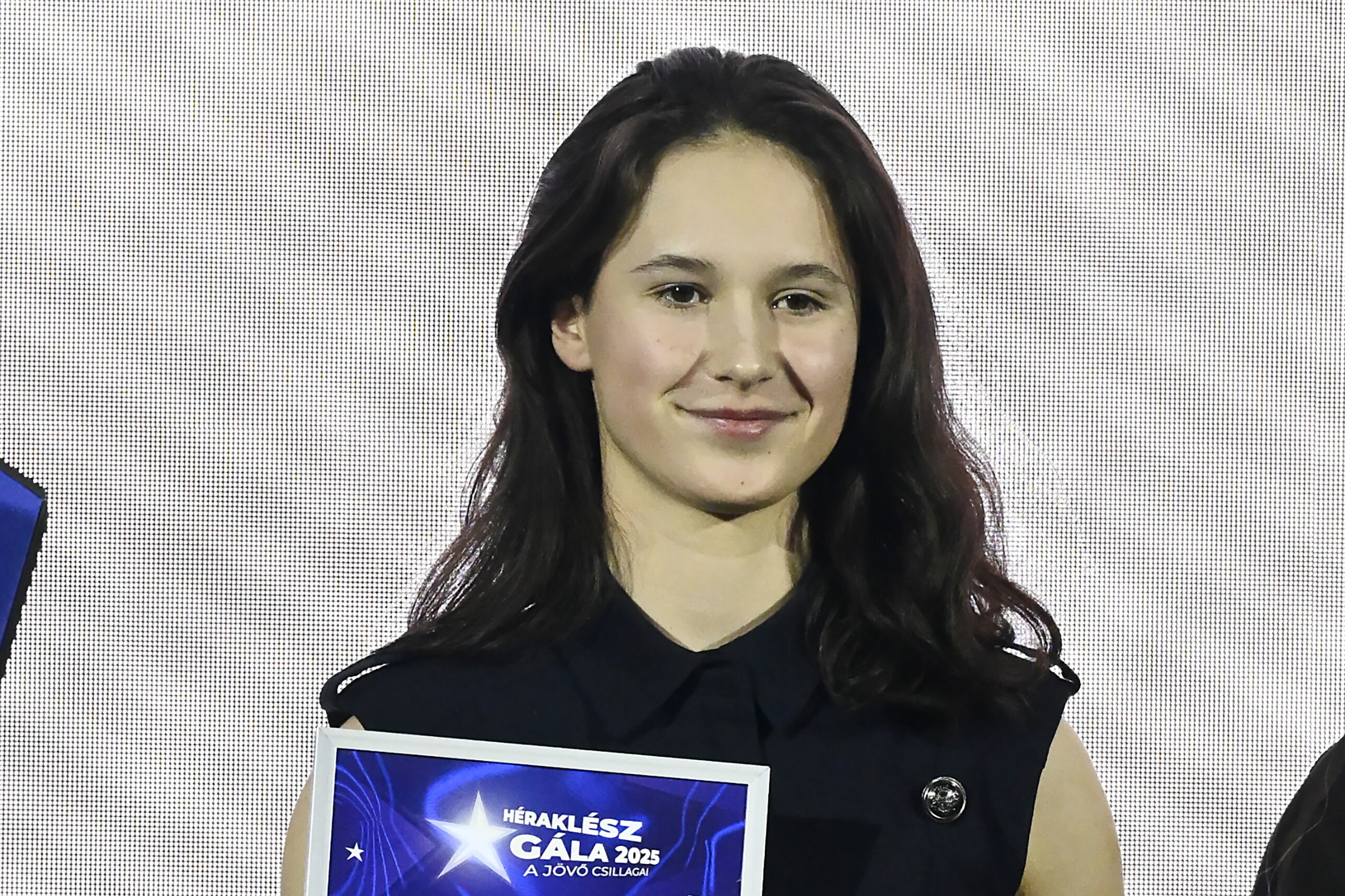 l&eacute;vai levente &eacute;s moln&aacute;r no&eacute;mi 2025 legjobb ut&aacute;np&oacute;tl&aacute;s sportol&oacute;i