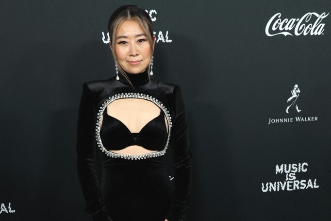 Maggie Kang nyitott felsője csillagászati összegekbe került