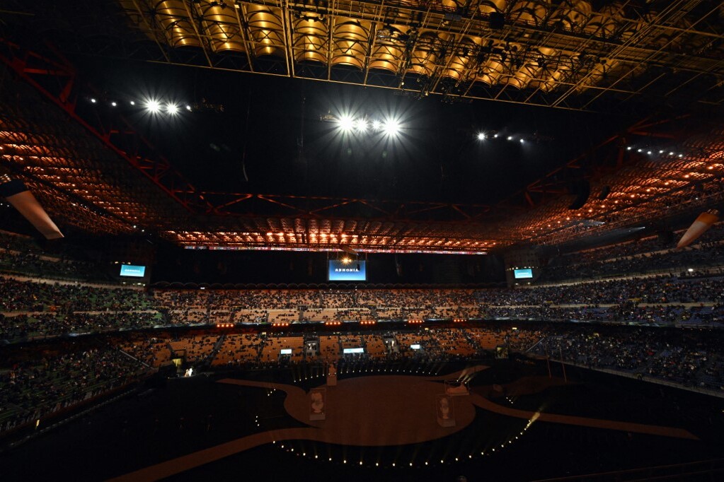 A San Siro Stadion ad otthont a 2026-os milánói-cortinai téli olimpiai játékok megnyitó ünnepségéne