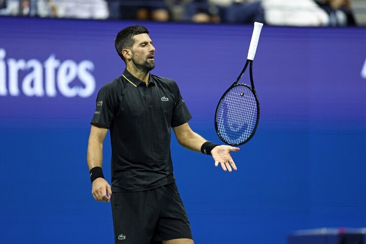 Rekordáron kelt el Djokovic egyik teniszütője