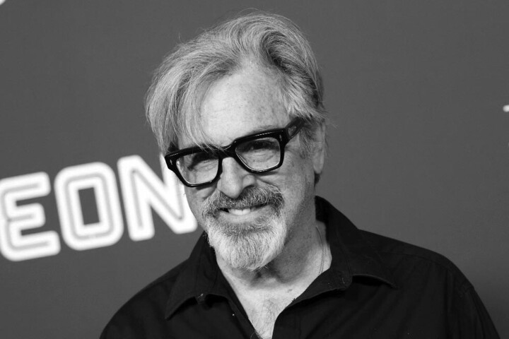 Elhunyt Robert Carradine