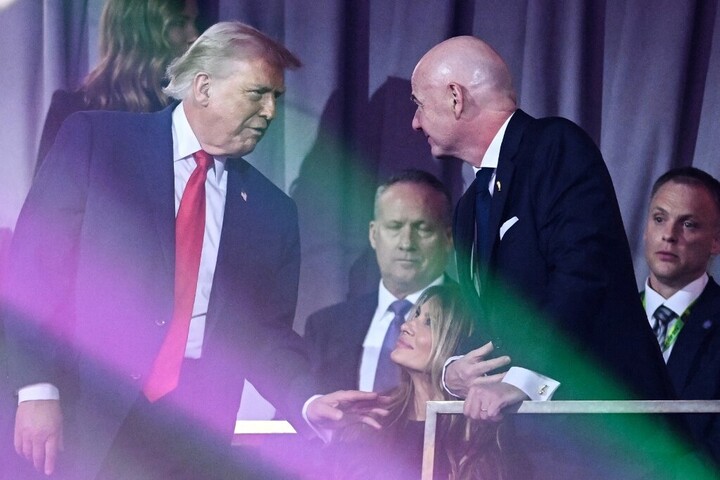 Hatalmas bejelentést tett Trump