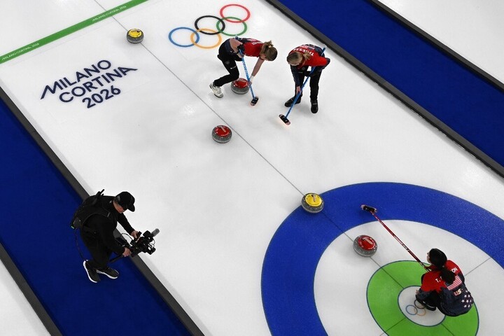 Kanada és az Egyesült Államok is elődöntős a női curlingtornán