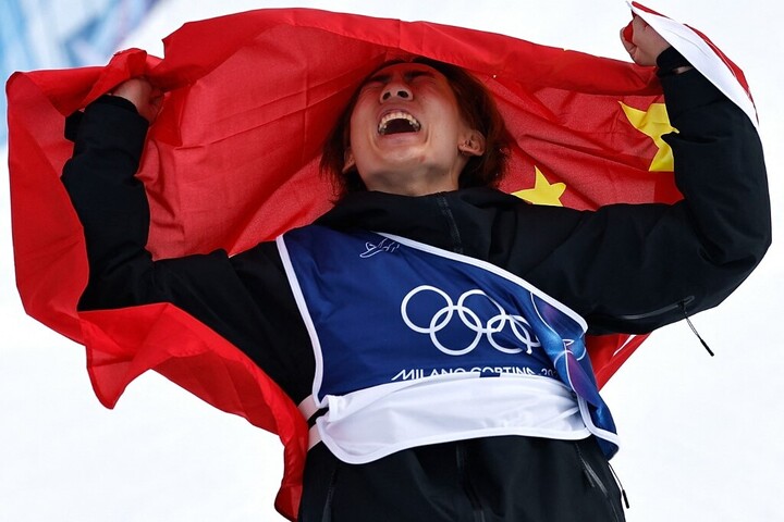 Kínai arany a hódeszkásoknál férfi slopestyle-ban