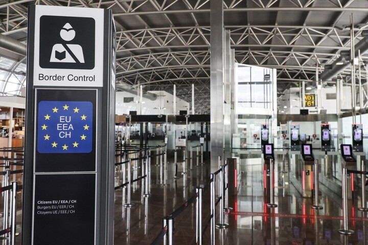 Fotó: AFP/NurPhoto/Nicolas Economou Belgium fél évvel meghosszabbítja a belépési ellenőrzéseket