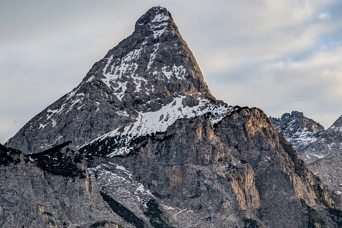 Cserbenhagyó hegymászót állítottak a bíróság elő